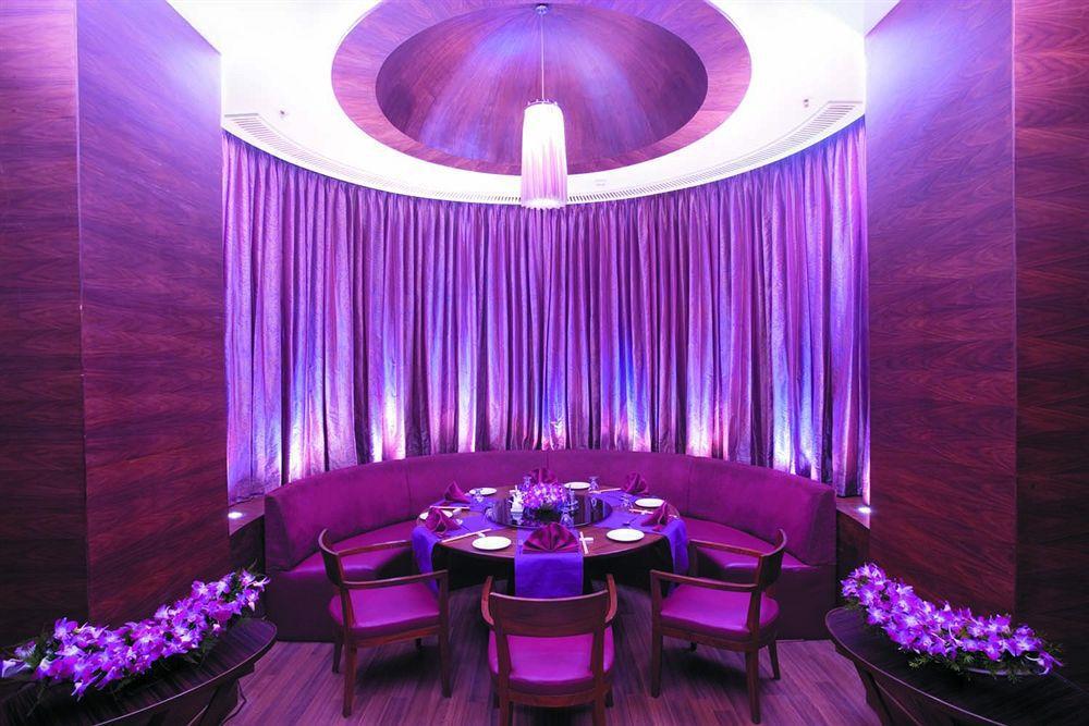 The Retreat Hotel & Convention Centre Mumbai Luaran gambar