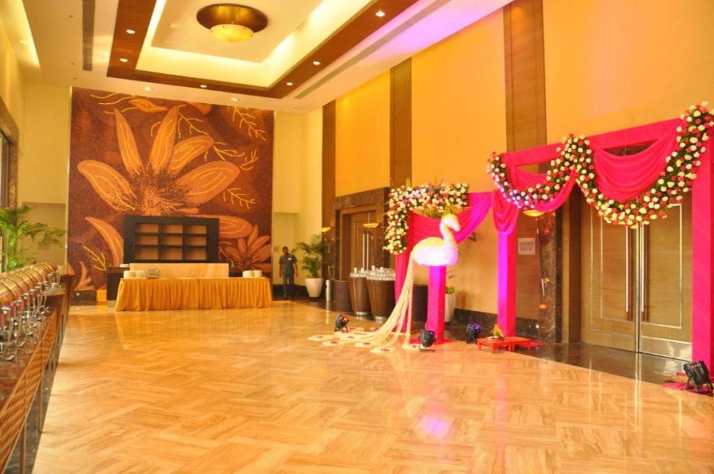 The Retreat Hotel & Convention Centre Mumbai Luaran gambar